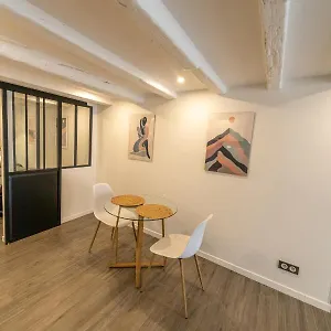  Appartement Confortable 2 Pieces Au Coeur Du Centre Historique